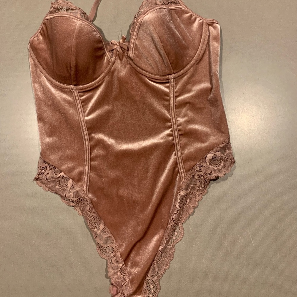 Forever 21 lace and velvet body suit